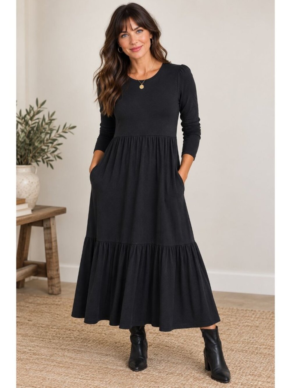 Boden Women's Black Emma Long Sleeve Tiered Jersey Midi Dress w/ Pockets Size 0